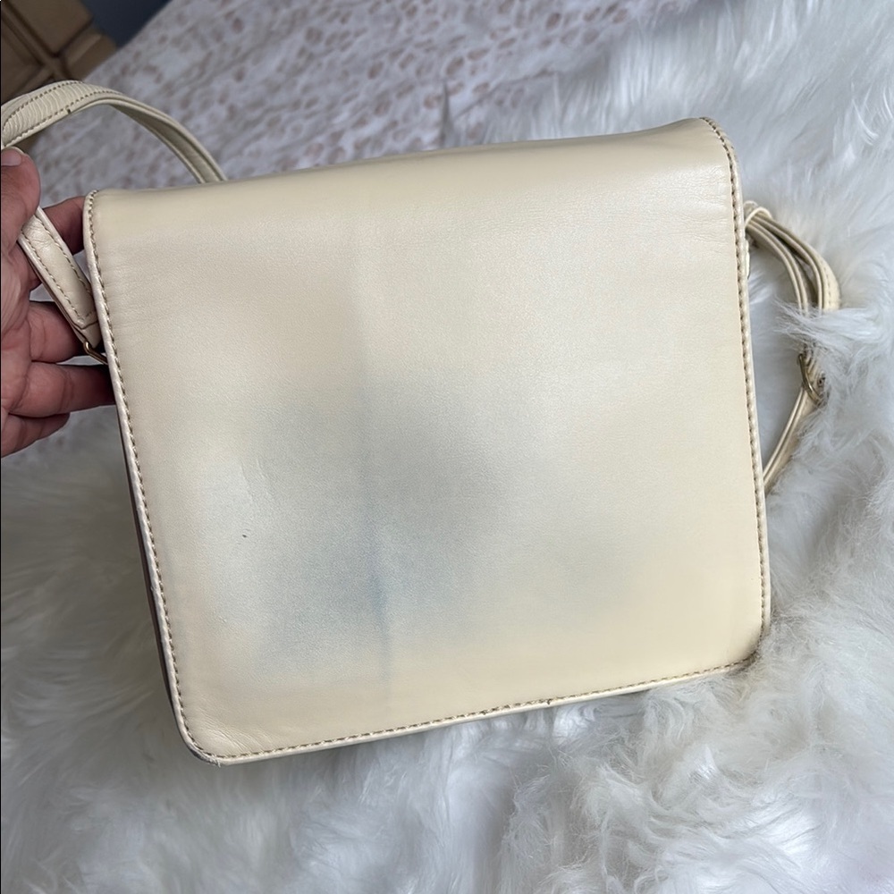 Matt & Nat Cream Classic Crossbody Bag - Picture 9 of 10